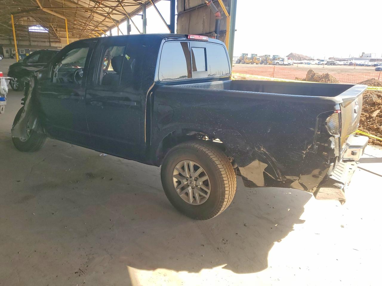 NISSAN FRONTIER 2016 — 3