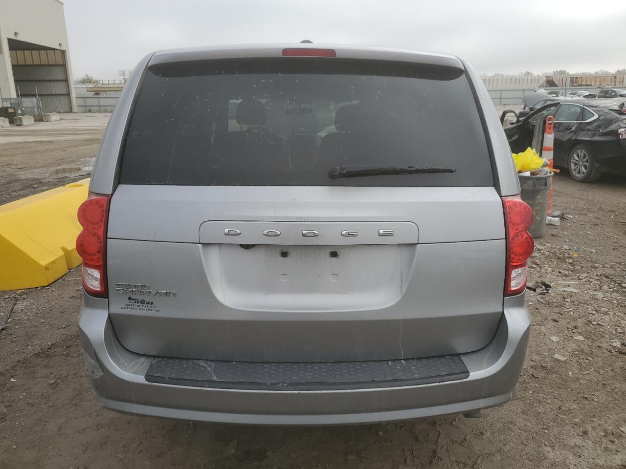DODGE GRAND CARAVAN 2017 — 7