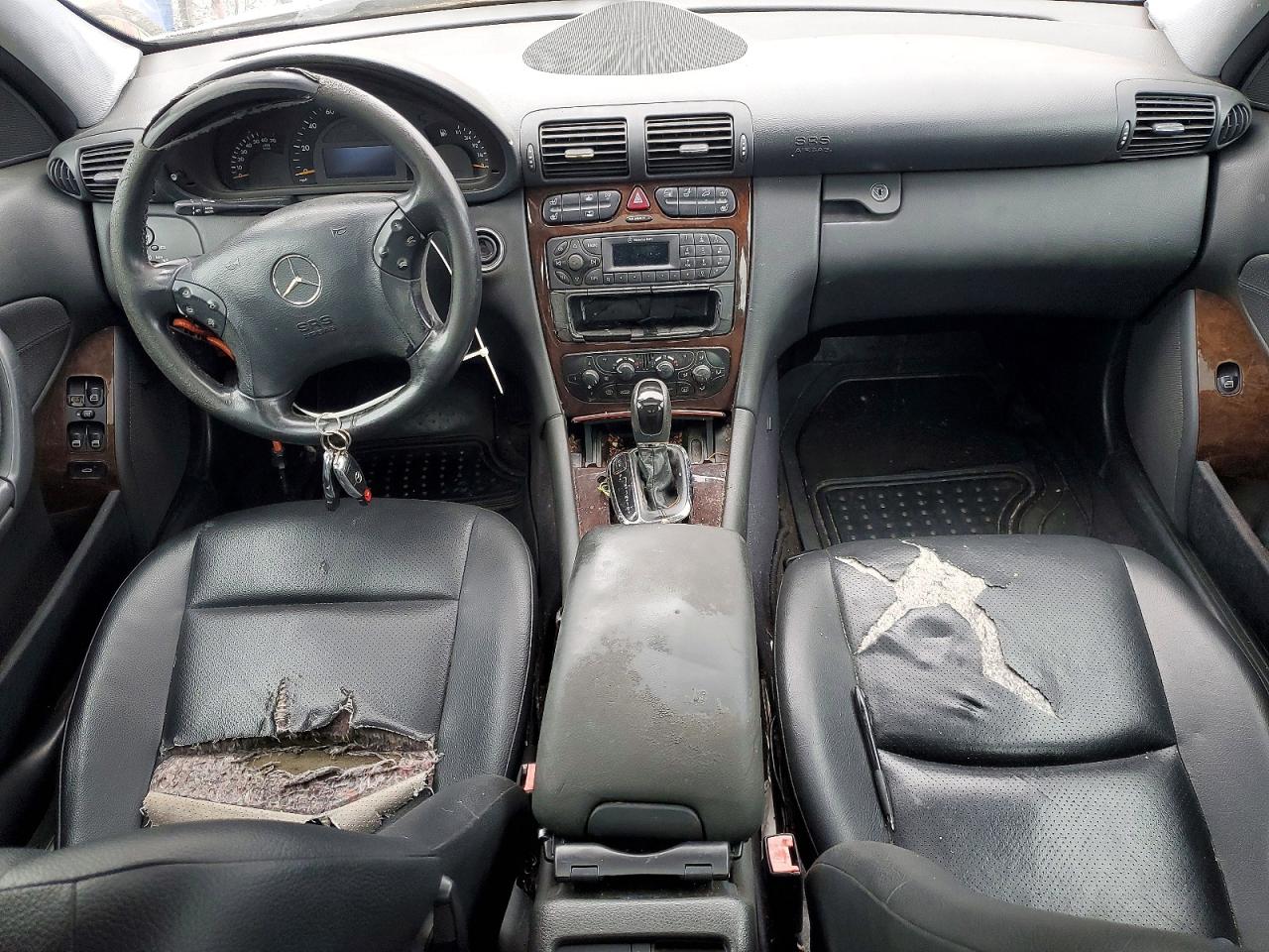 MERCEDES BENZ C 2004 — 9