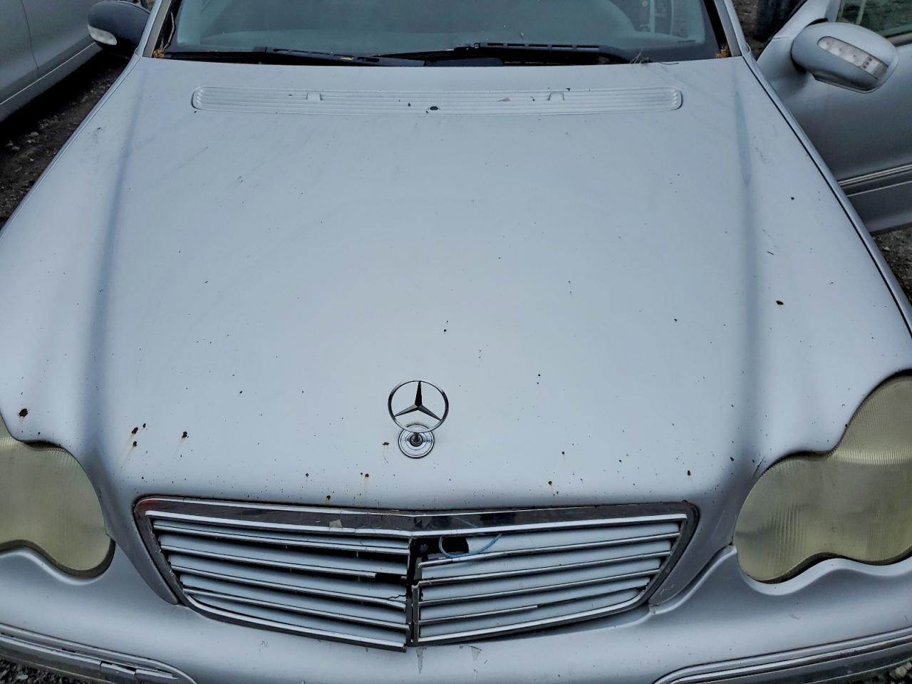 MERCEDES BENZ C 2004 — 12