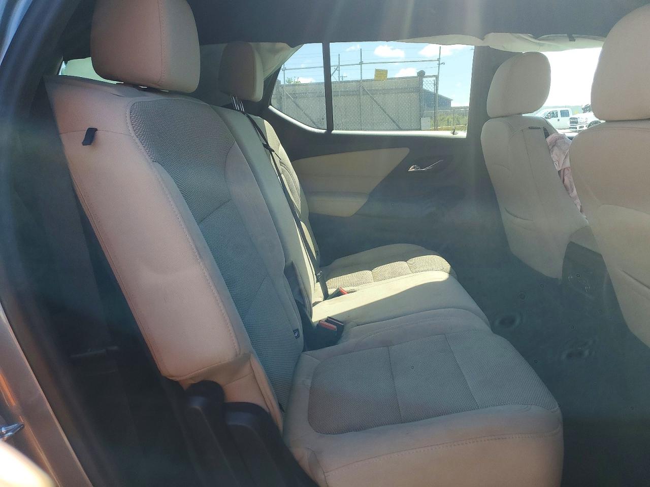 CHEVROLET TRAVERSE 2023 — 12