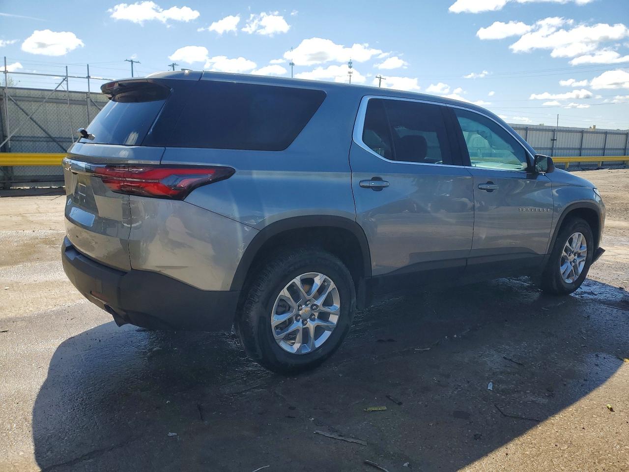 CHEVROLET TRAVERSE 2023 — 4