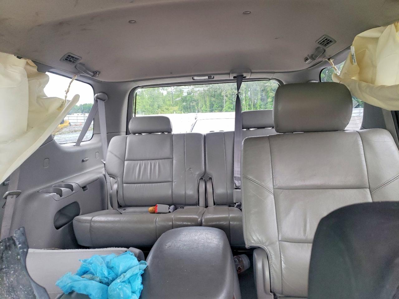 TOYOTA SEQUOIA 2006 — 11