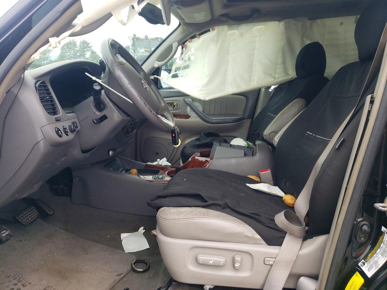 TOYOTA SEQUOIA 2006 — 8