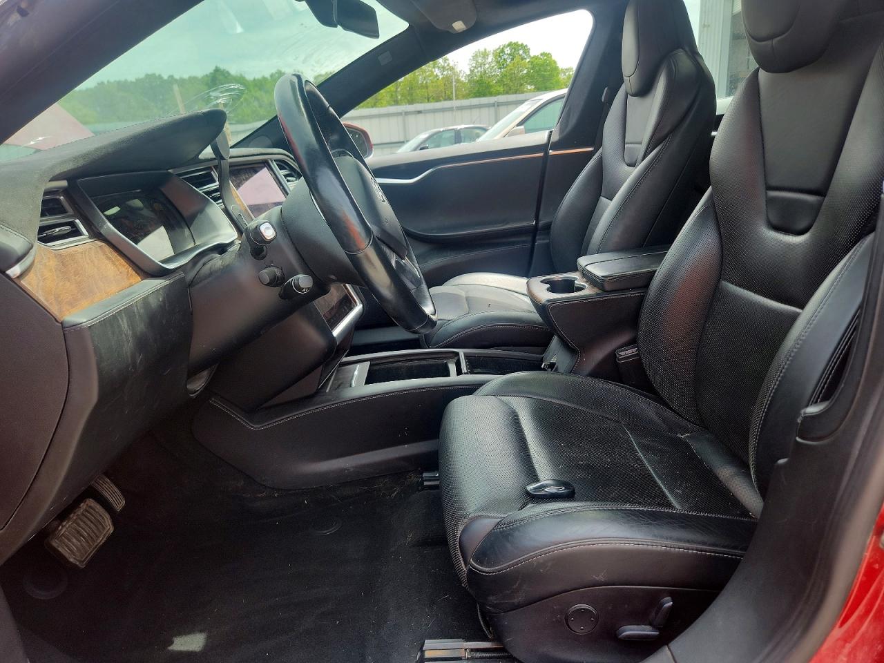 TESLA MODEL S 2017 — 8