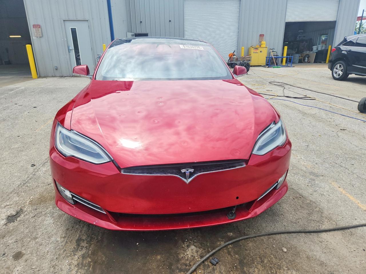 TESLA MODEL S 2017 — 6