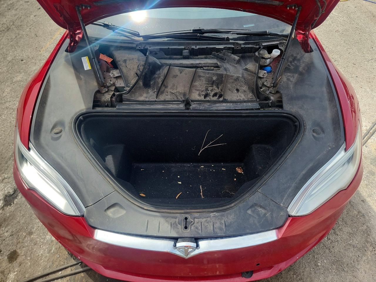 TESLA MODEL S 2017 — 13