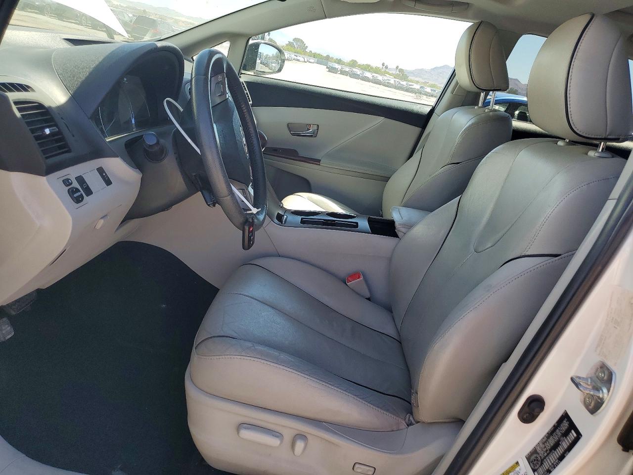 TOYOTA VENZA 2010 — 8