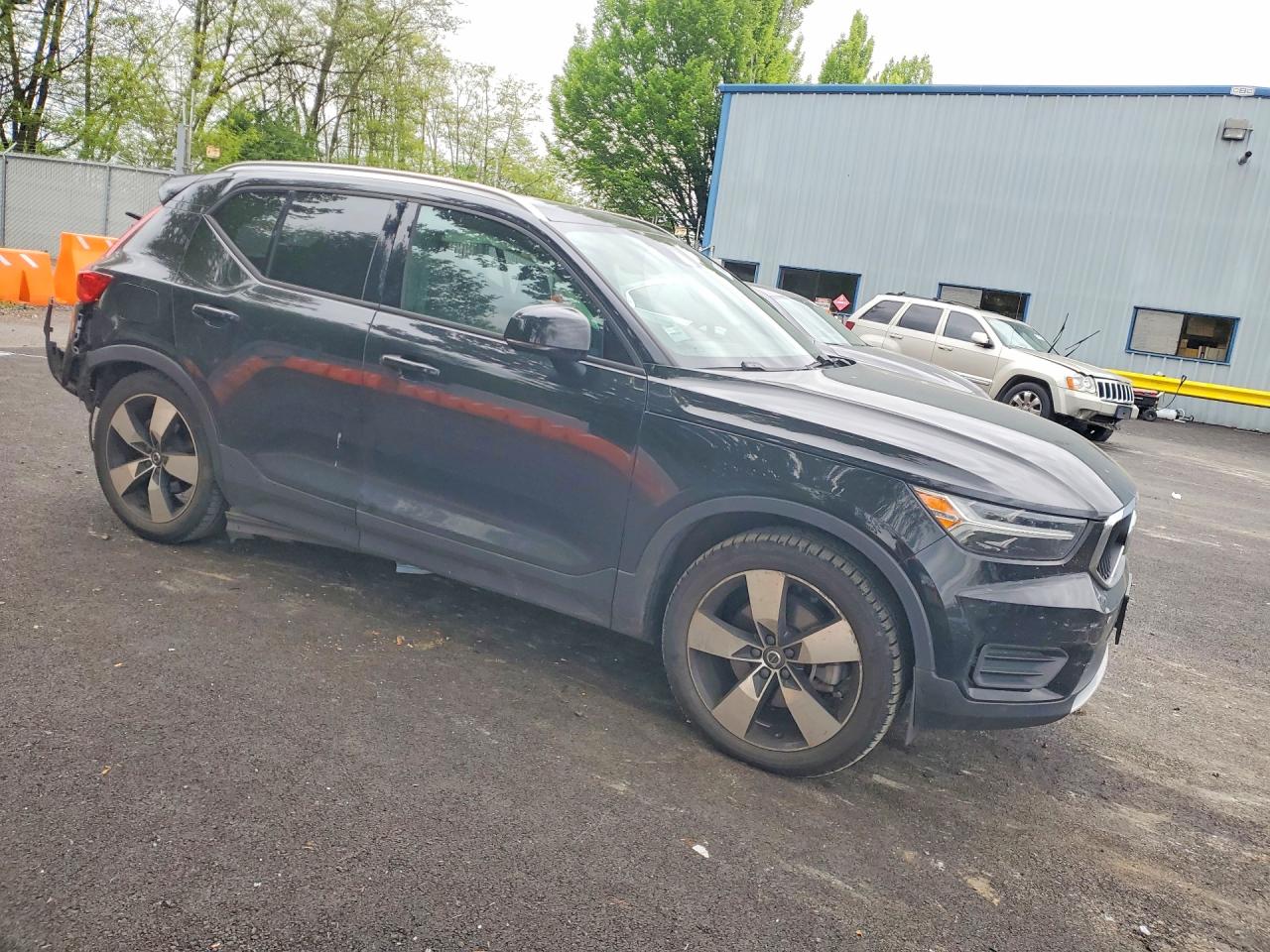 VOLVO XC40 2020 — 5
