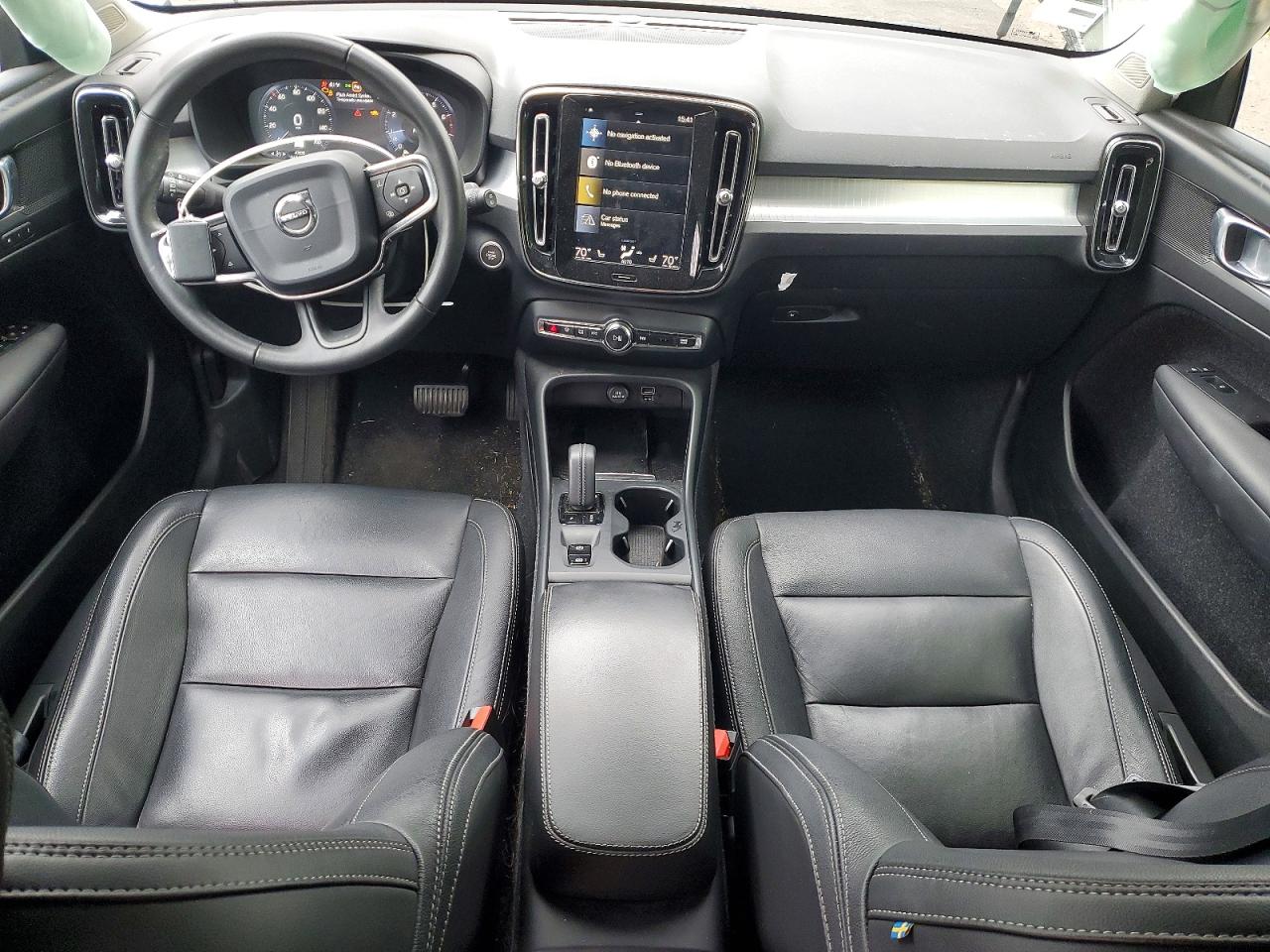 VOLVO XC40 2020 — 9
