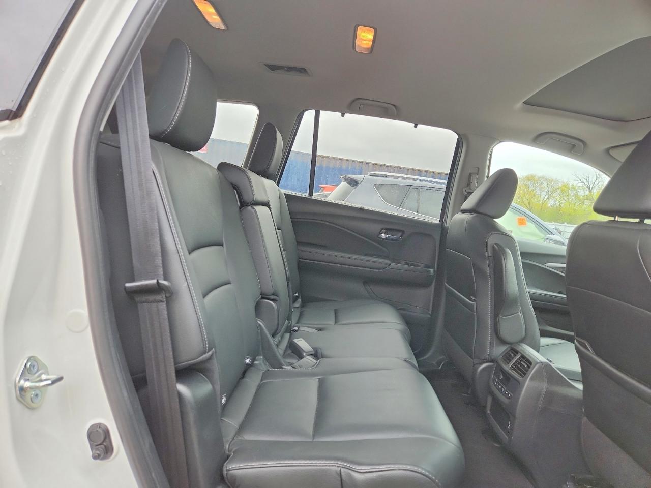 HONDA PILOT 2021 — 12