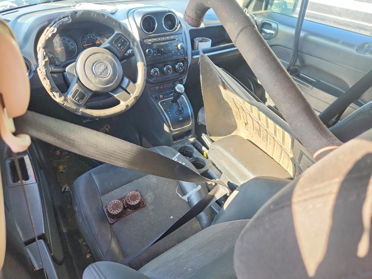 JEEP CHEROKEE 2000 — 9