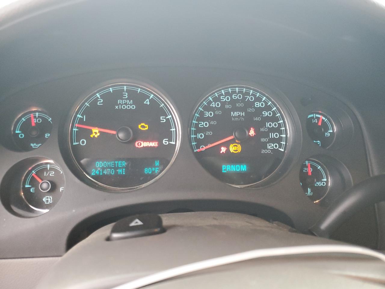 CHEVROLET SUBURBAN 2012 — 10
