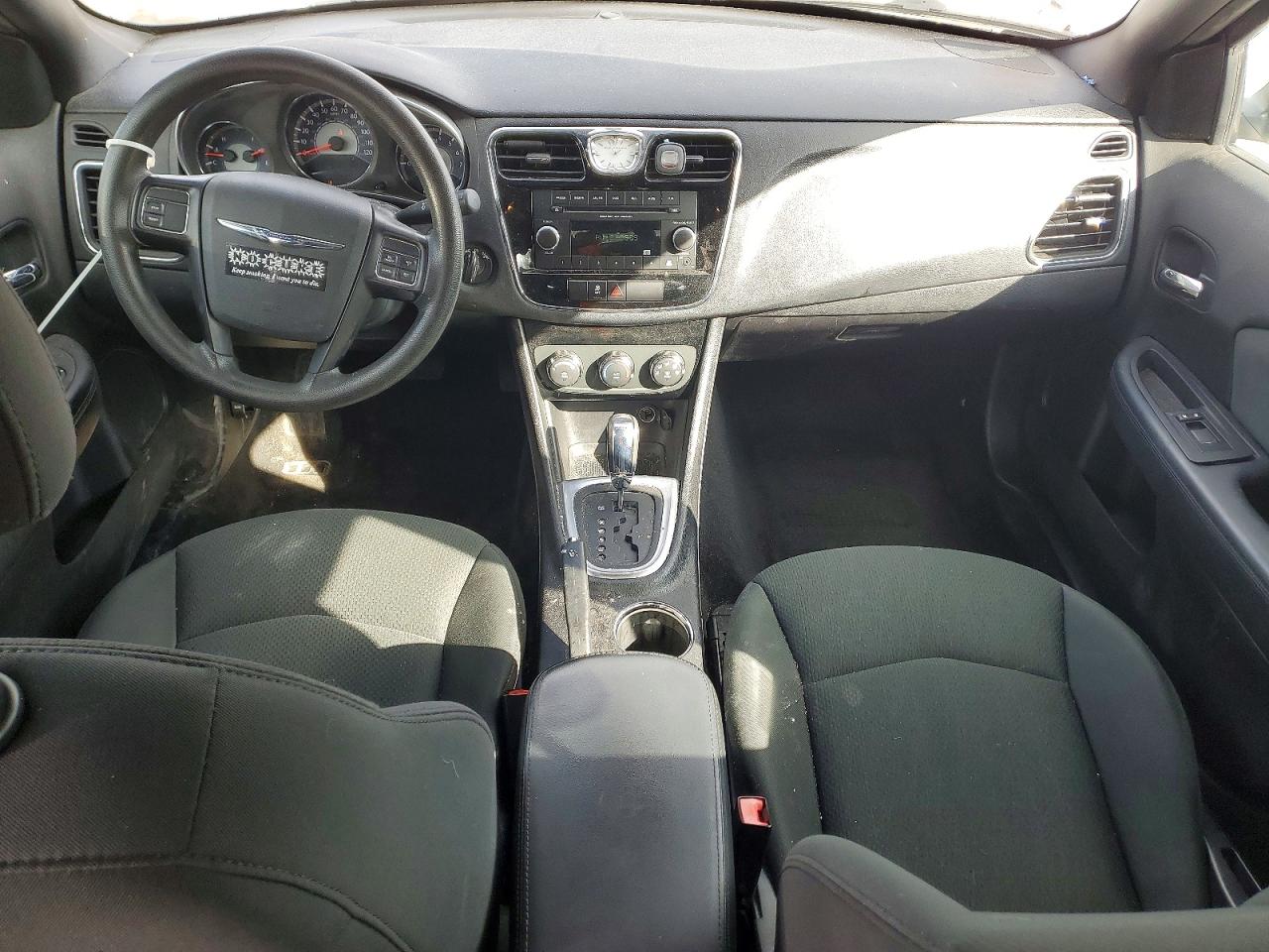 CHRYSLER 200 2012 — 9