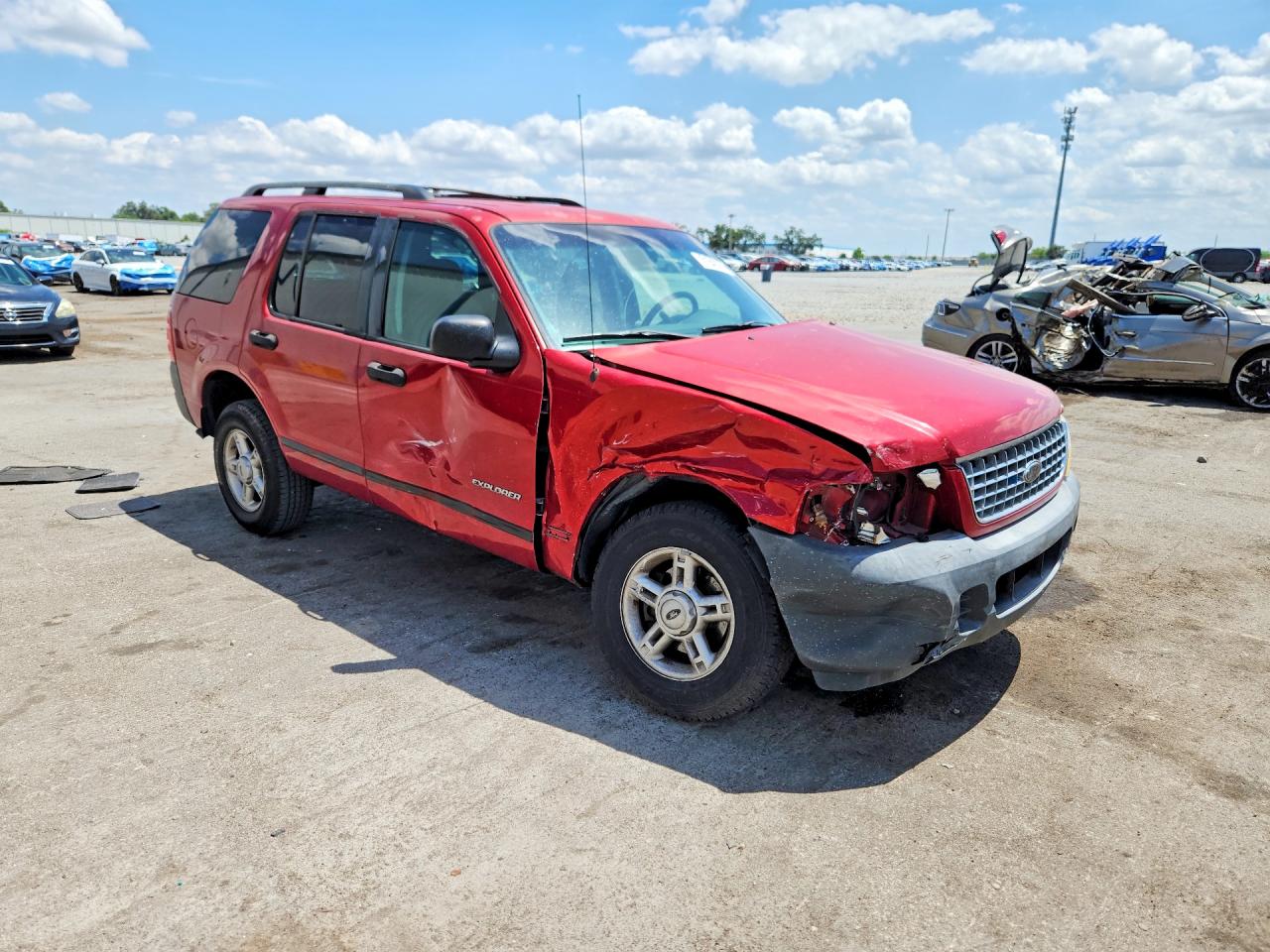 FORD EXPLORER 2004 — 5