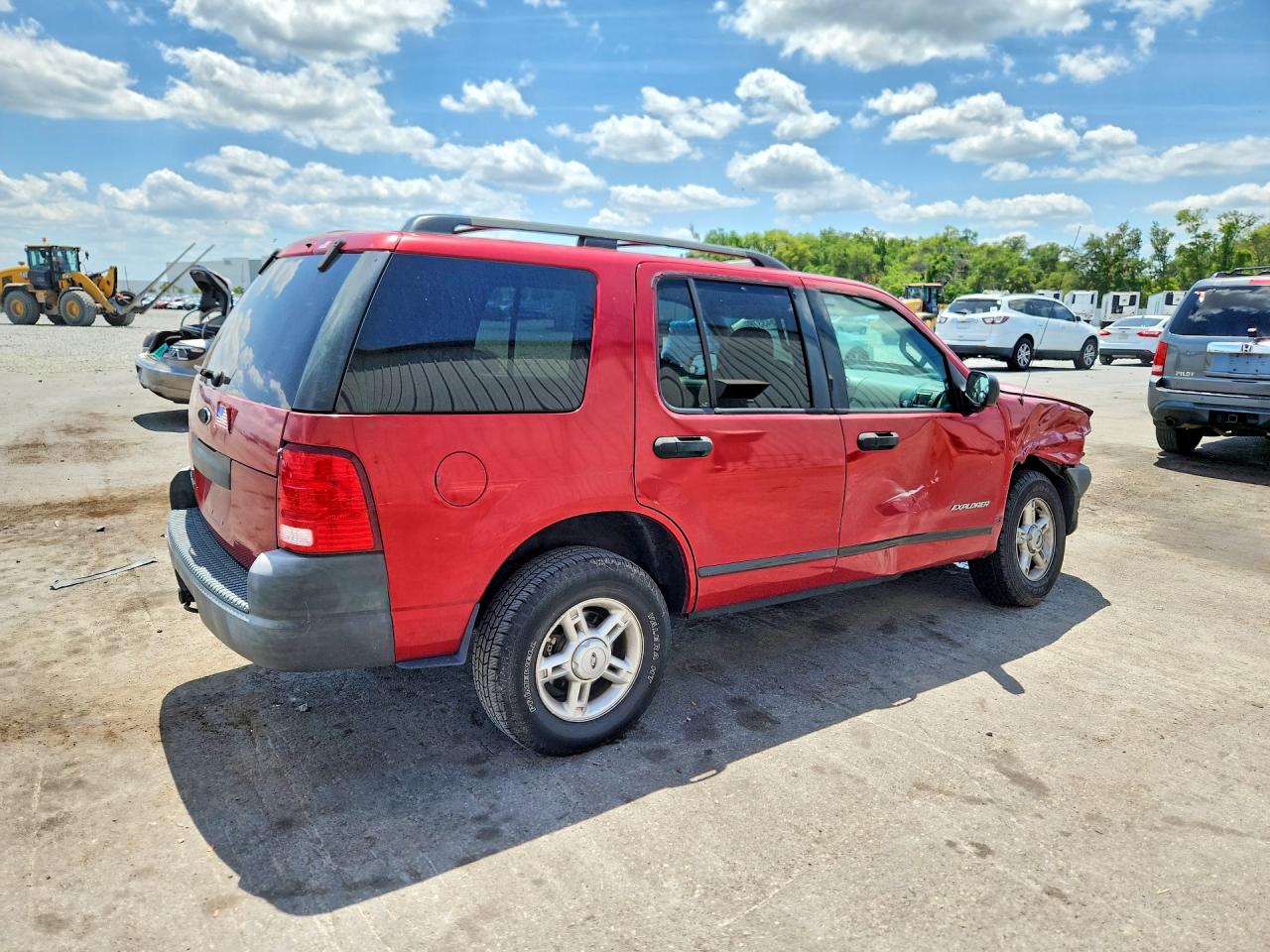 FORD EXPLORER 2004 — 4