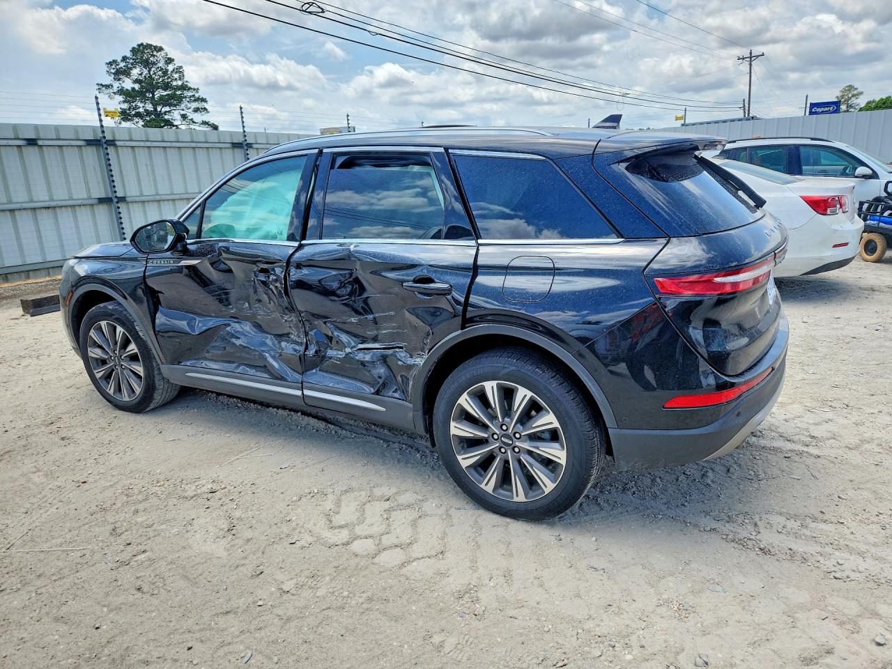 LINCOLN CORSAIR 2022 — 3