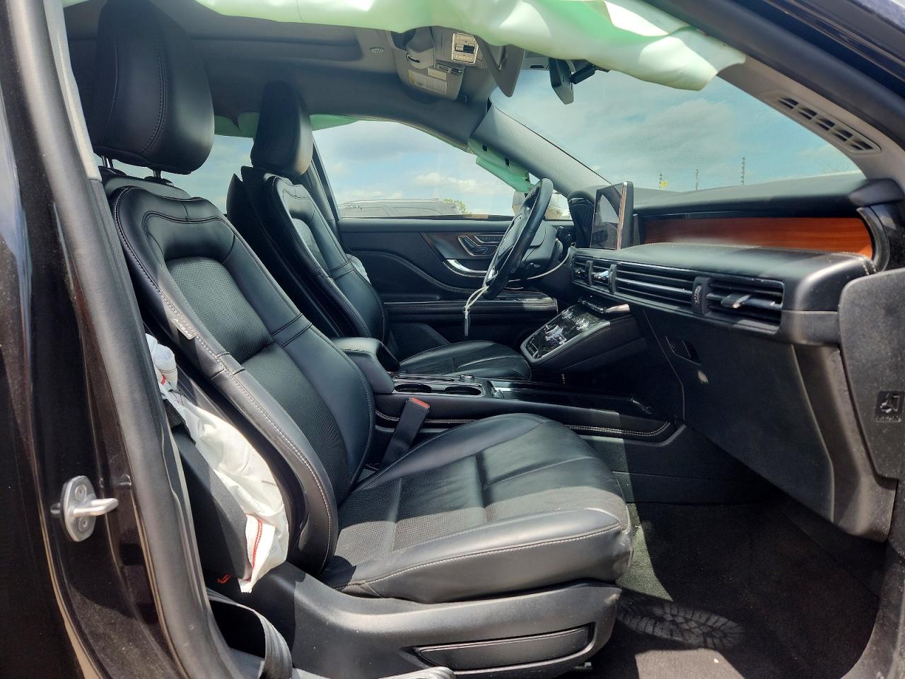 LINCOLN CORSAIR 2022 — 8
