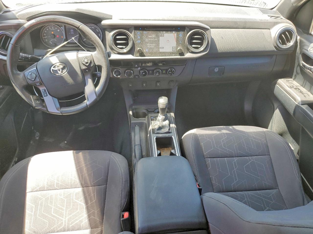 TOYOTA TACOMA 2016 — 9