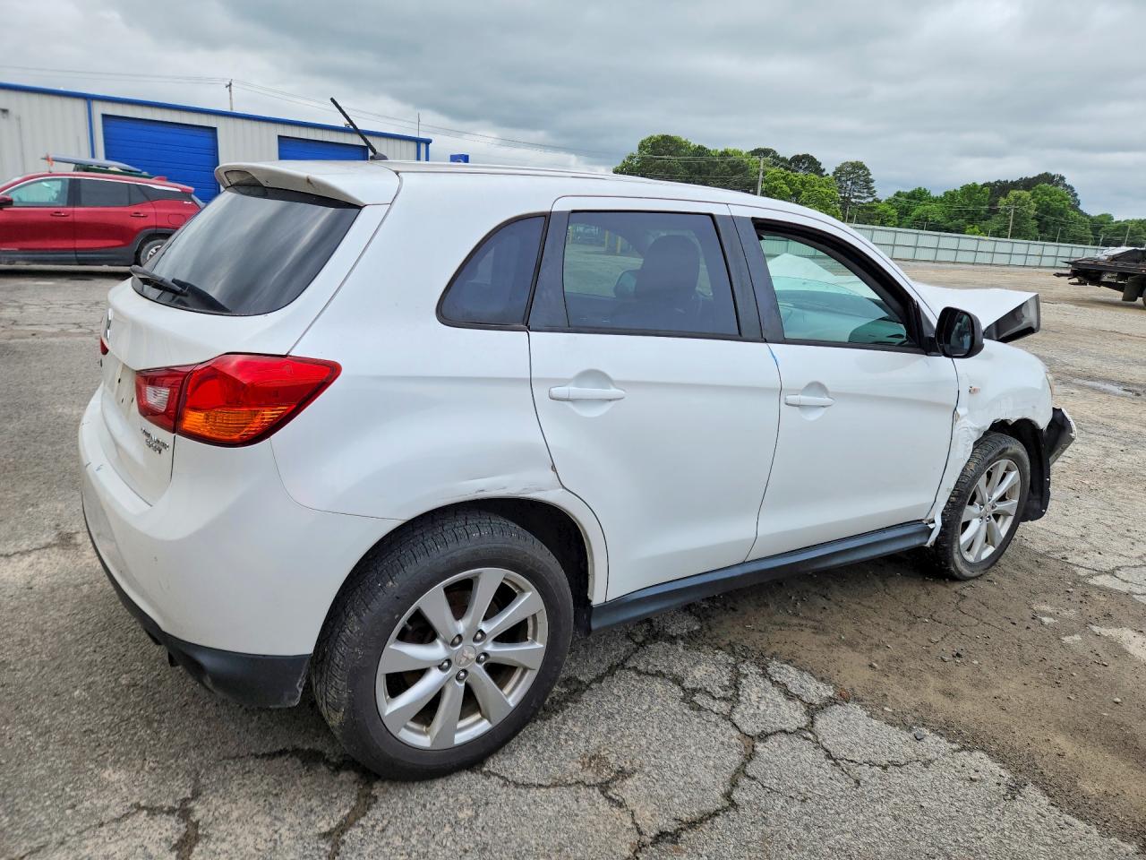 MITSUBISHI OUTLANDER SPORT 2015 — 4