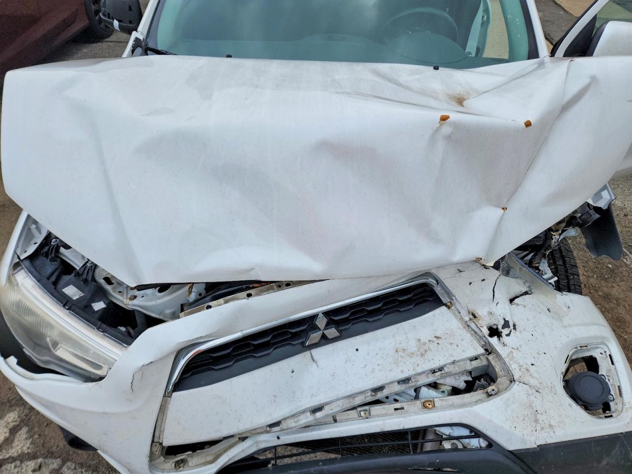 MITSUBISHI OUTLANDER SPORT 2015 — 13