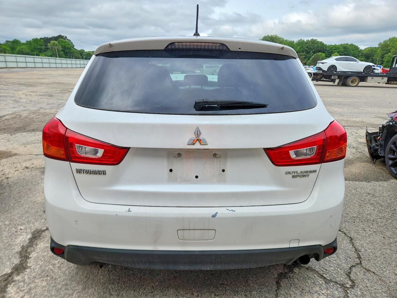 MITSUBISHI OUTLANDER SPORT 2015 — 7