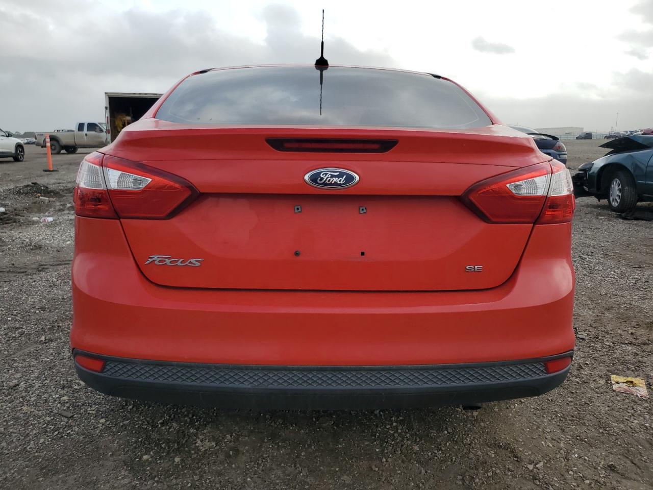 FORD FOCUS 2014 — 7