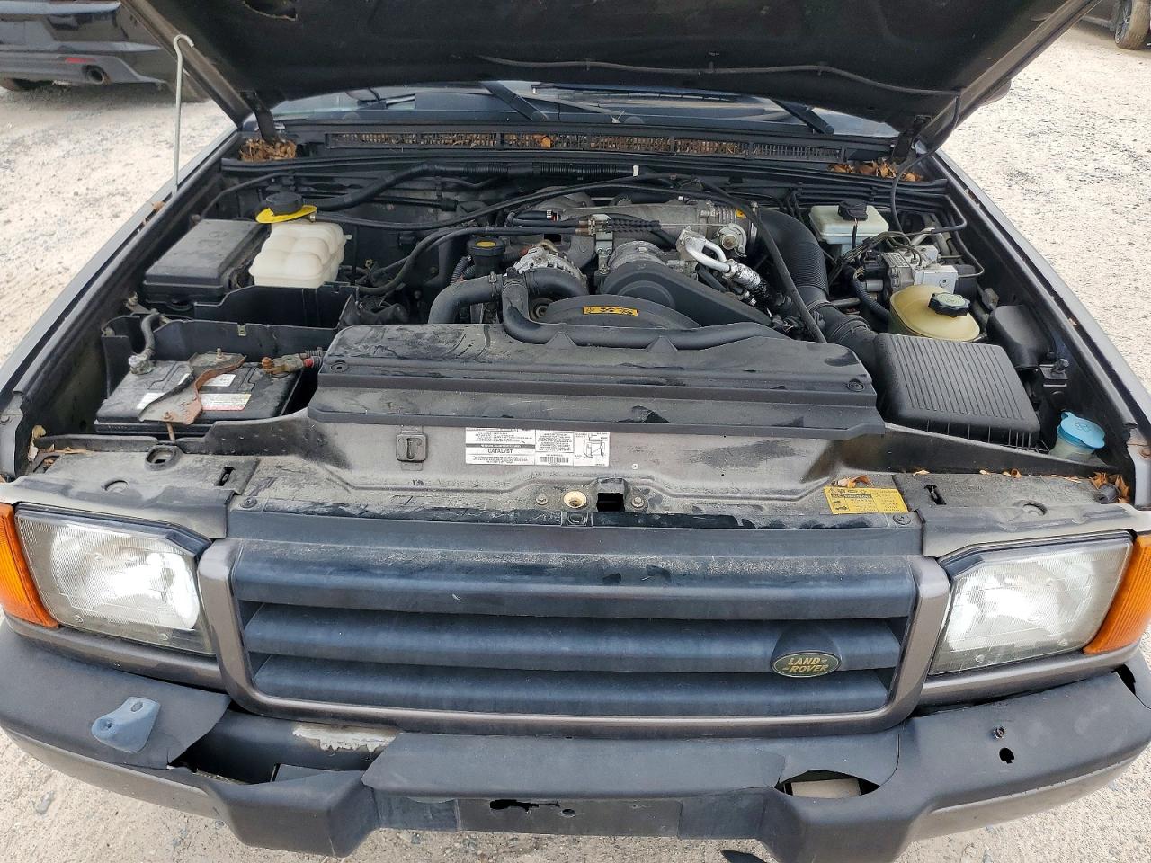 LAND ROVER DISCOVERY II 2002 — 13