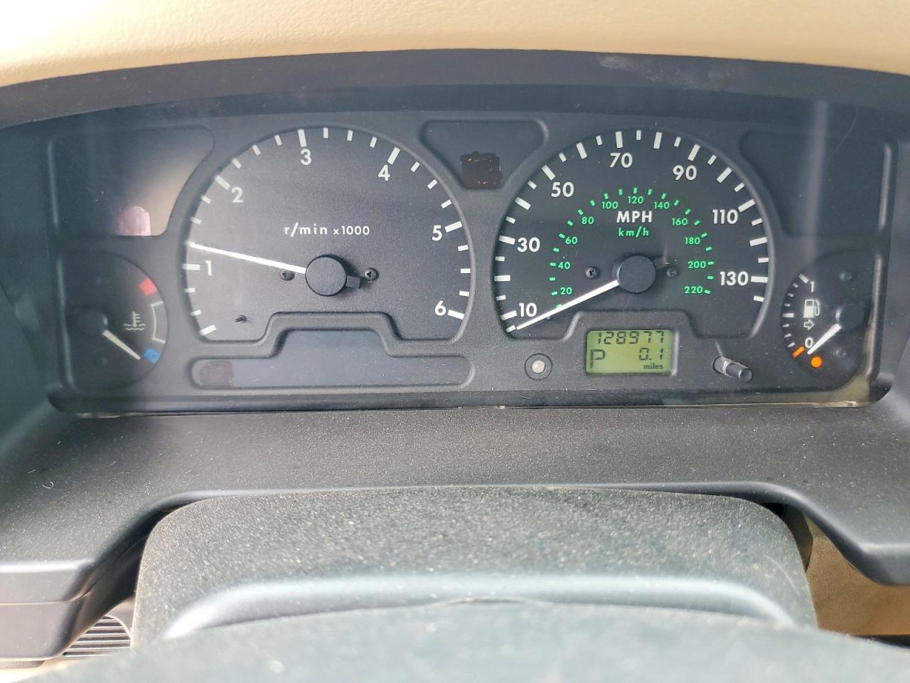 LAND ROVER DISCOVERY II 2002 — 10