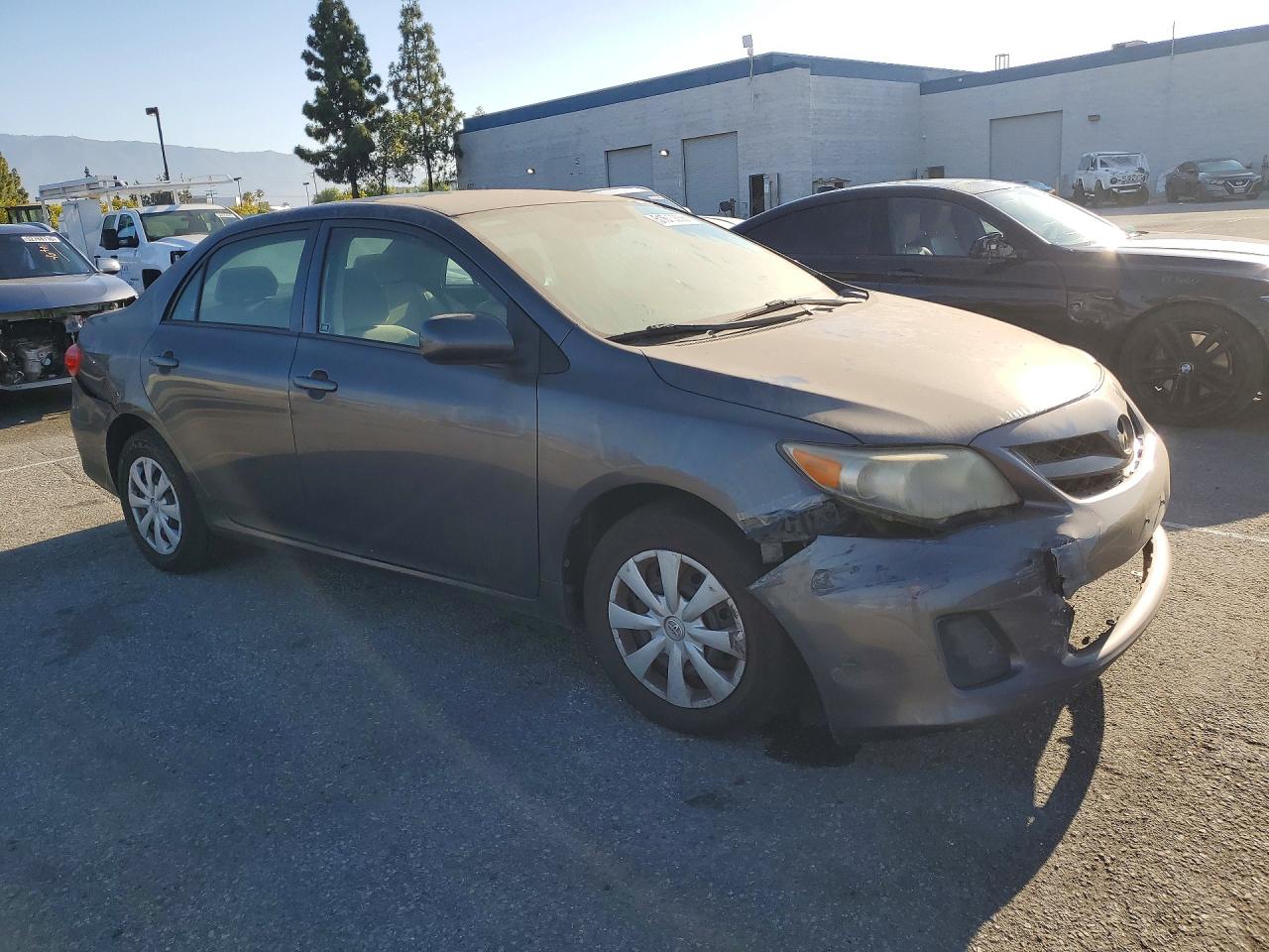 TOYOTA COROLLA 2013 — 5