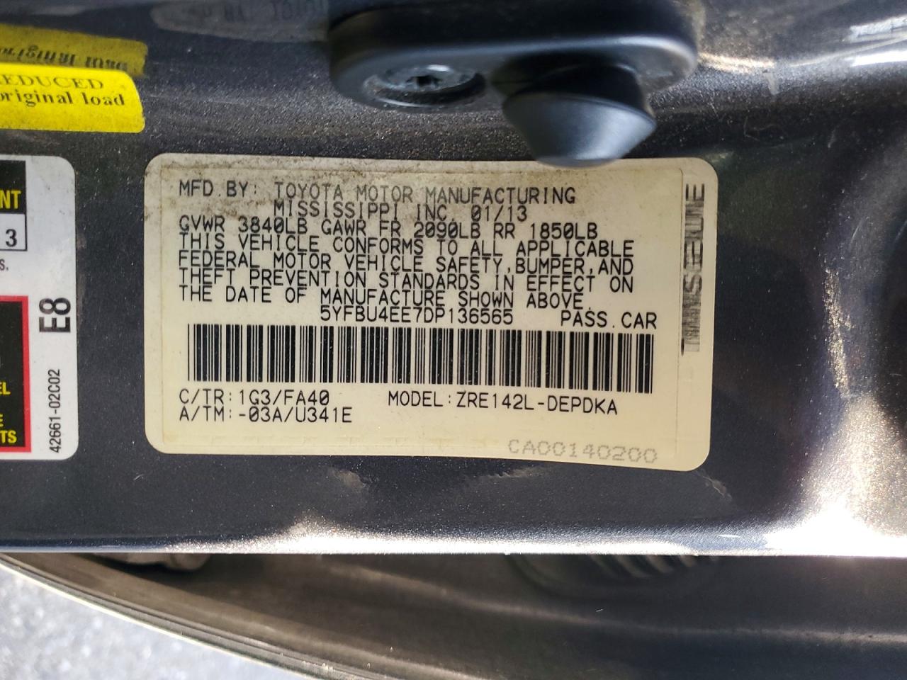 TOYOTA COROLLA 2013 — 13