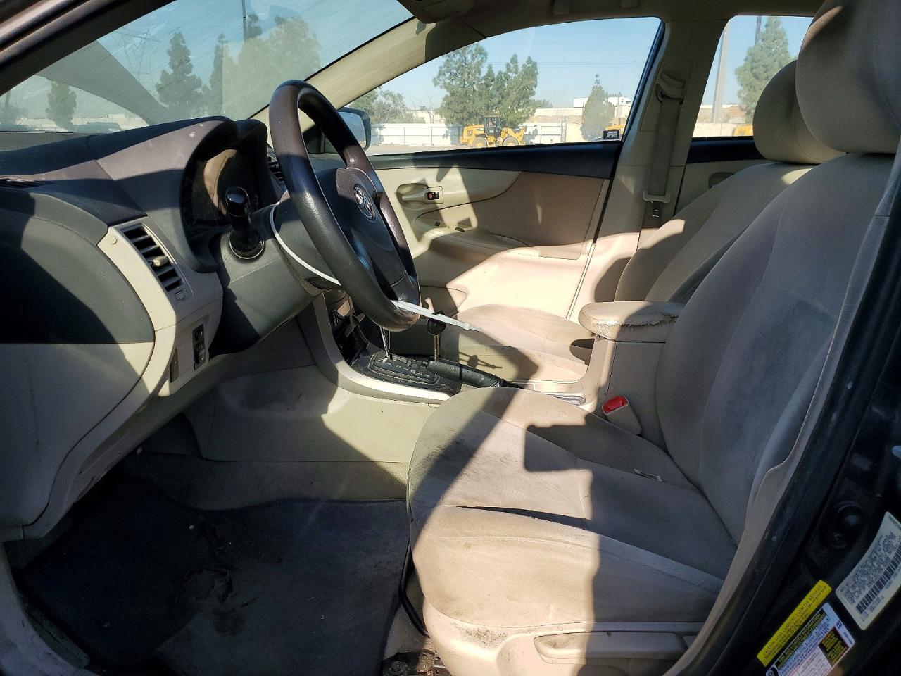 TOYOTA COROLLA 2013 — 8