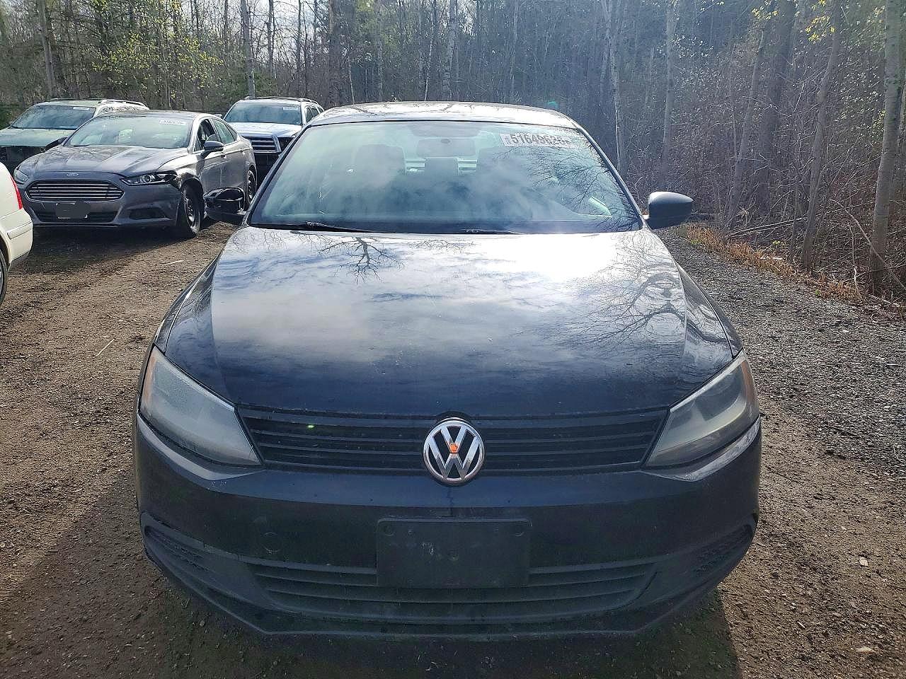 VOLKSWAGEN JETTA 2013 — 6