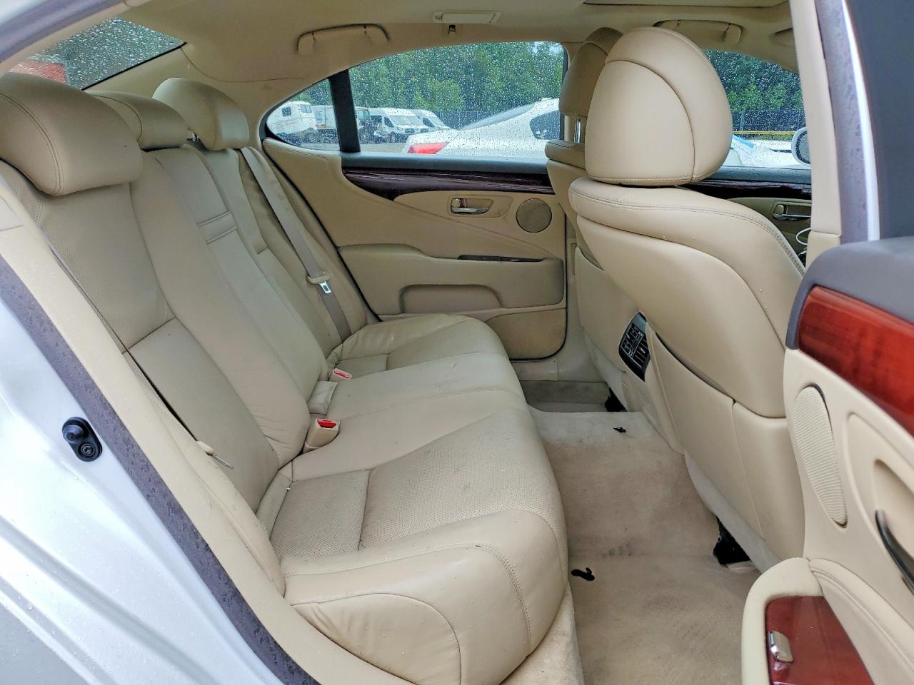 LEXUS LS 2007 — 11