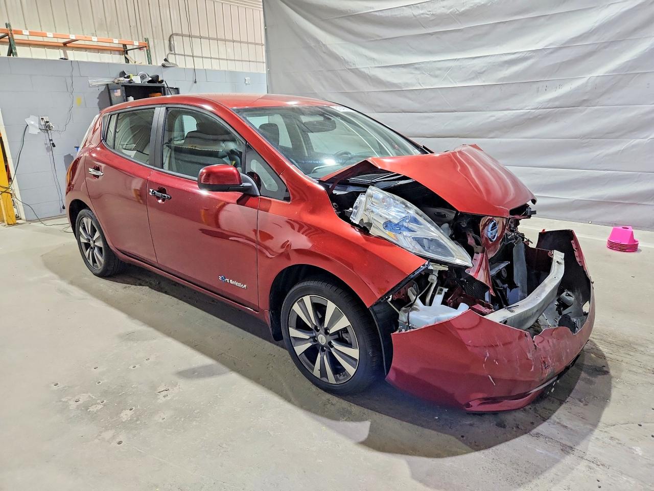 2015 NISSAN LEAF SL