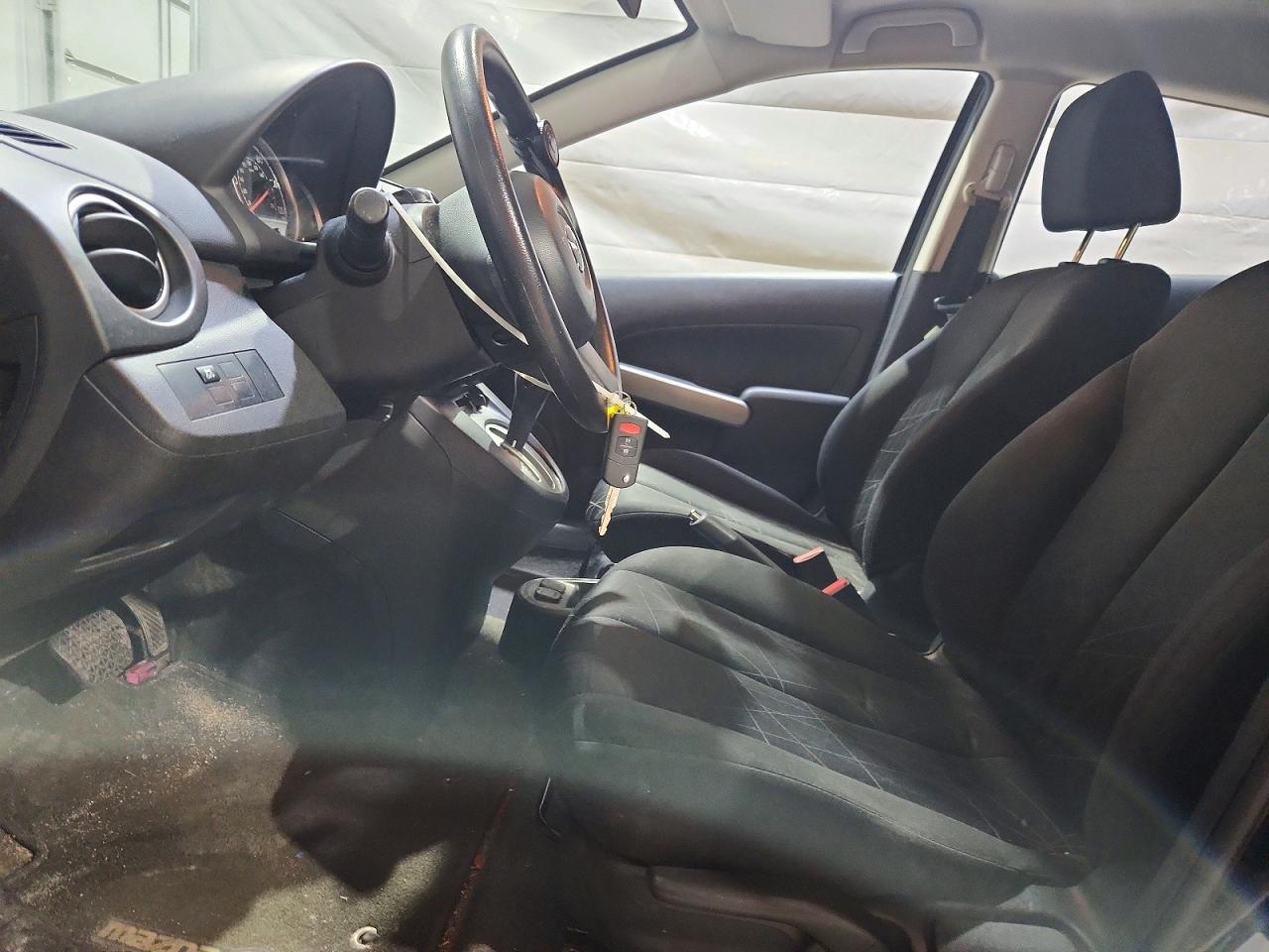 MAZDA MAZDA2 2011 — 8