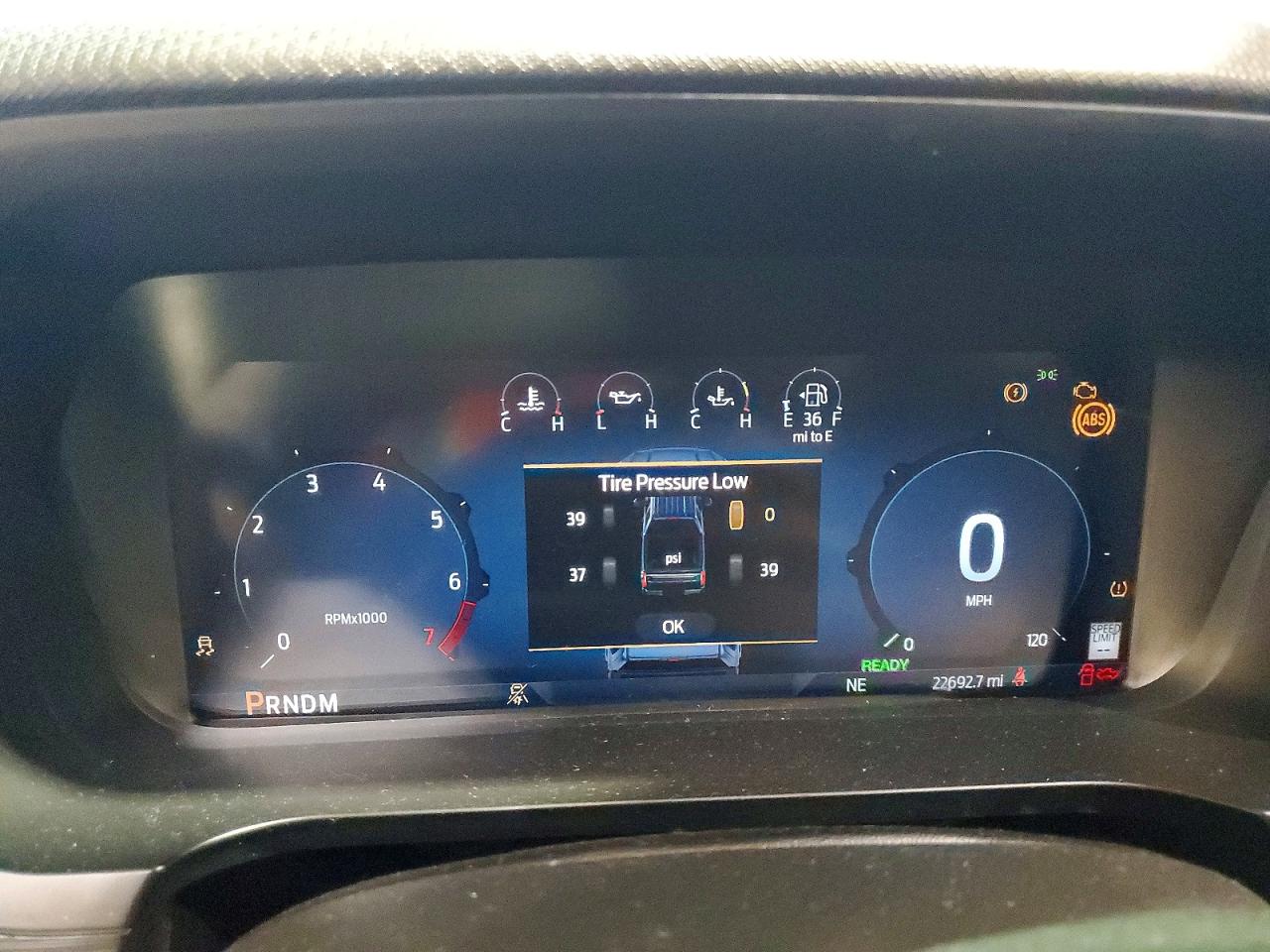 FORD F150 2024 — 10