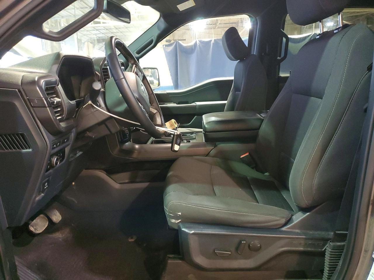 FORD F150 2024 — 8