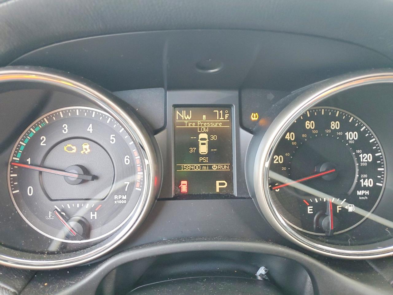 JEEP GRAND CHEROKEE 2011 — 10