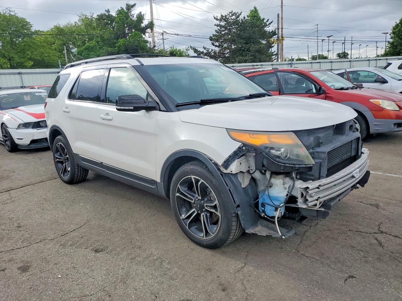 FORD EXPLORER 2015 — 5