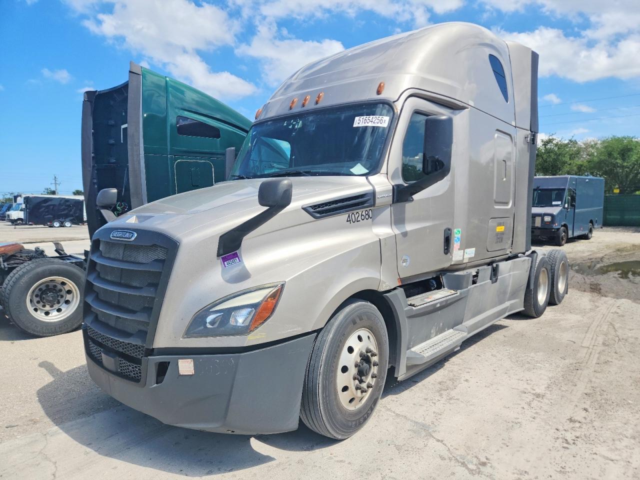 FREIGHTLINER CASCADIA 126 2020 — 3