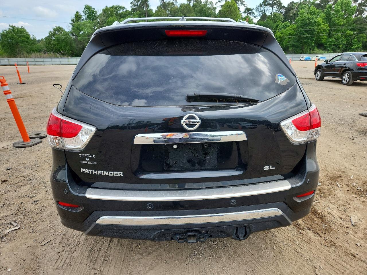 NISSAN PATHFINDER 2016 — 7
