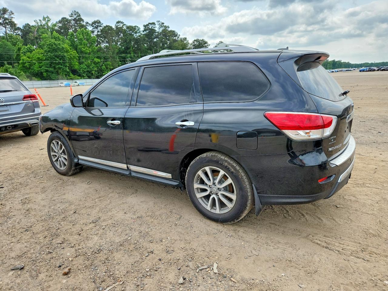 NISSAN PATHFINDER 2016 — 3