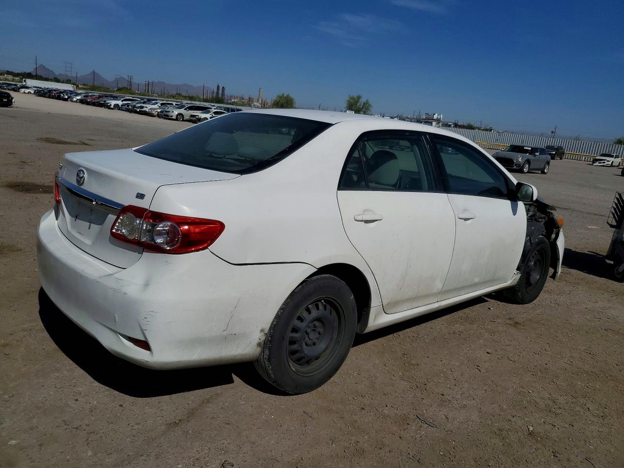 TOYOTA COROLLA 2011 — 4