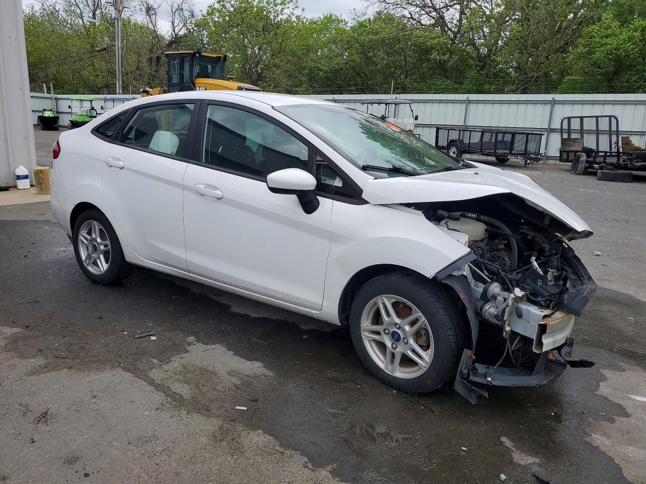 FORD FIESTA 2017 — 5