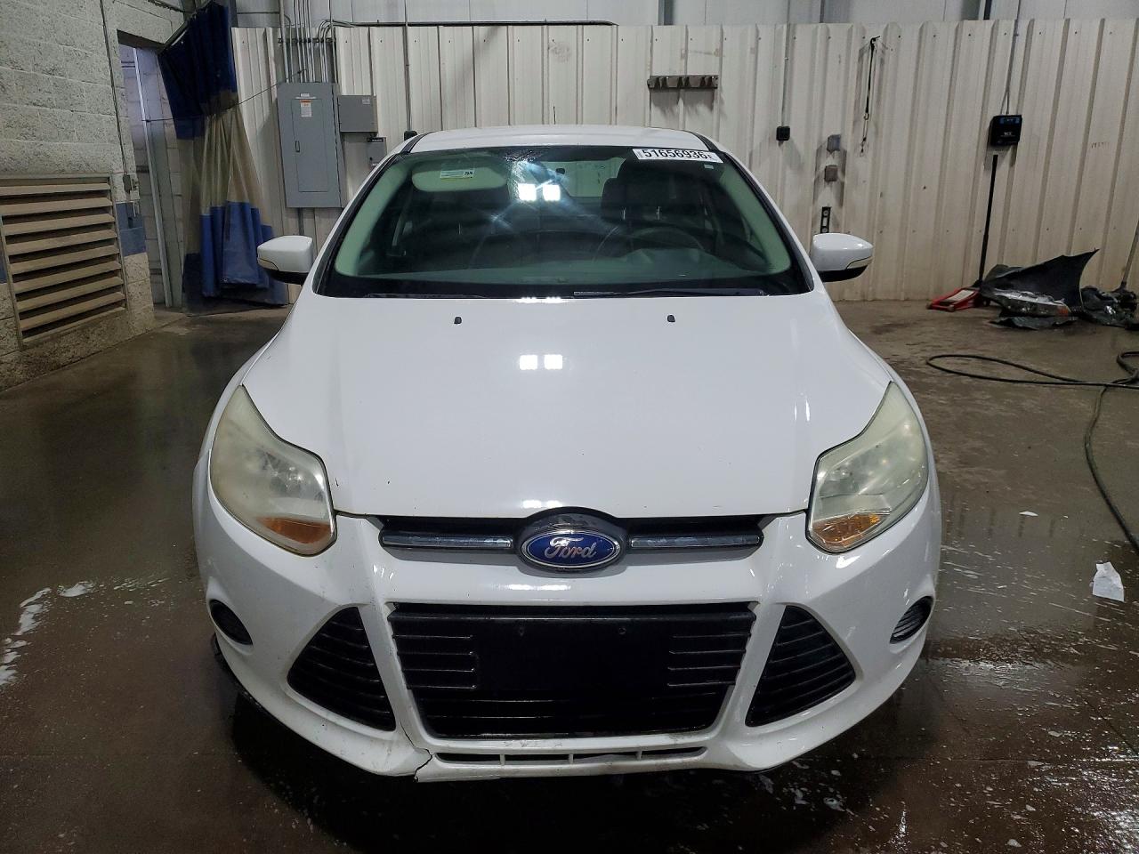 FORD FOCUS 2014 — 6
