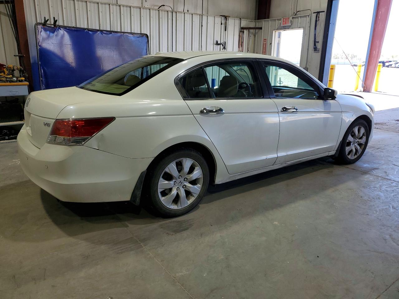 HONDA ACCORD 2010 — 4