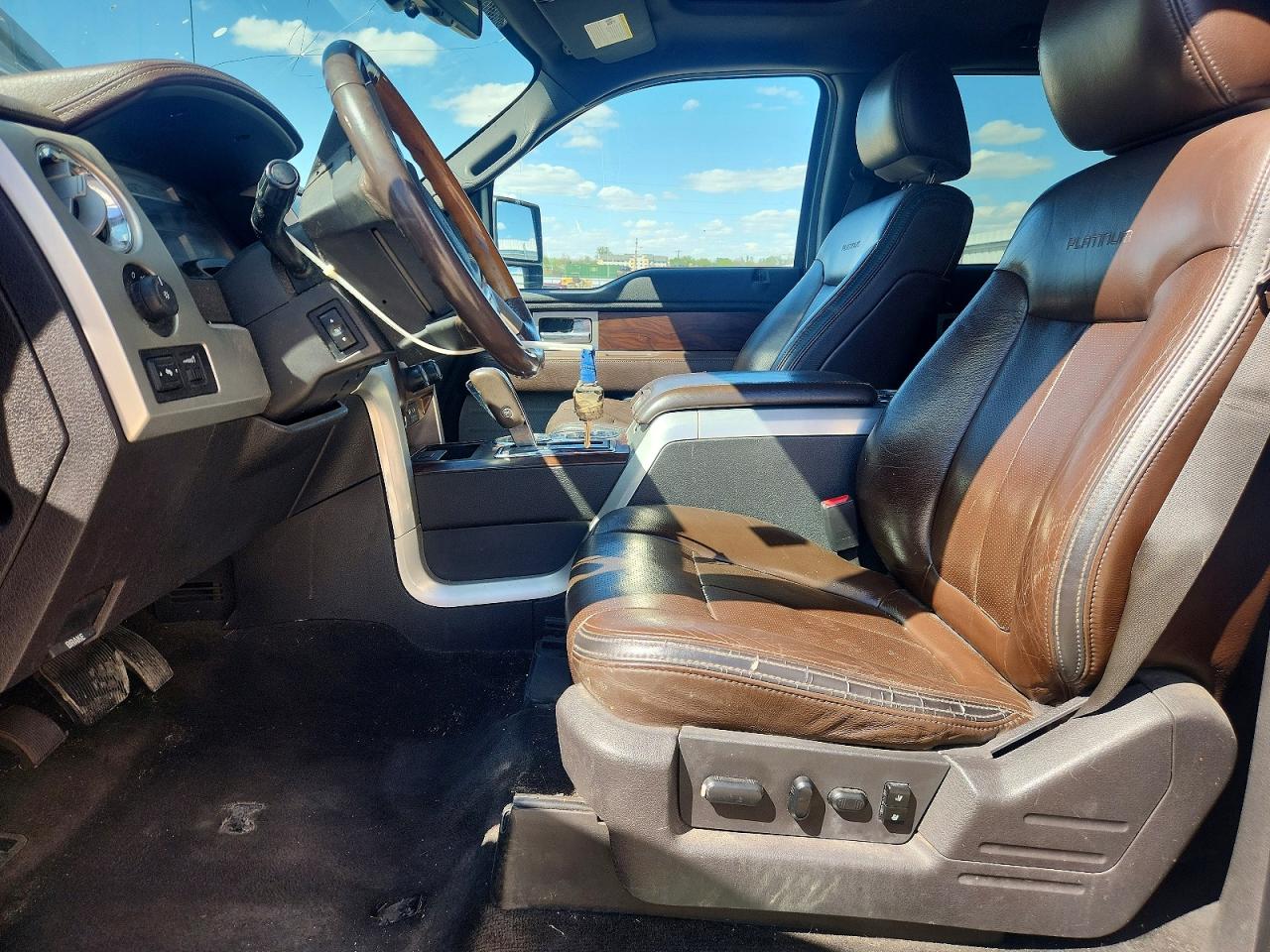 FORD F150 2010 — 8