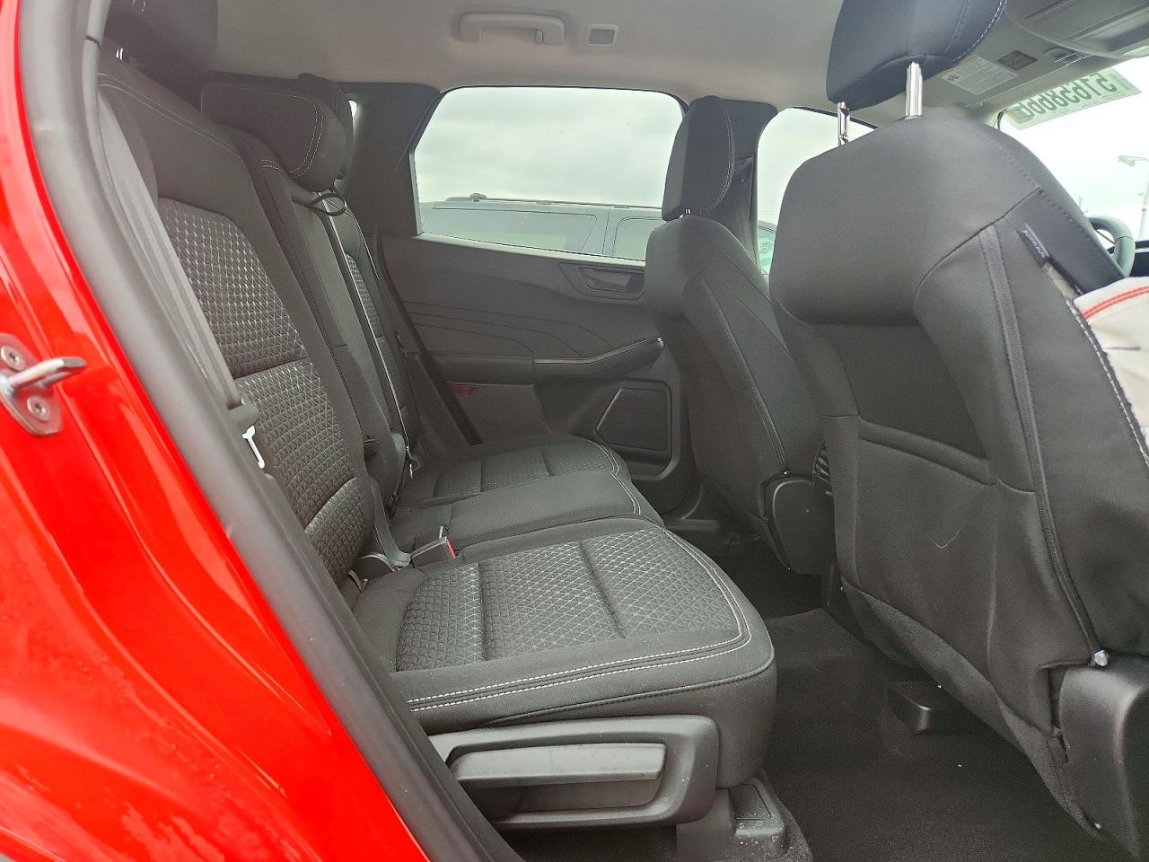 FORD ESCAPE 2024 — 12