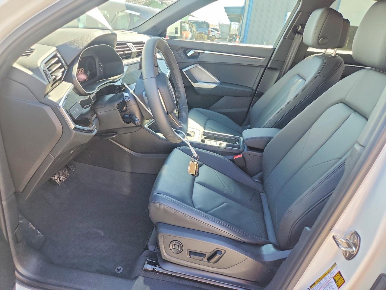 AUDI Q3 2025 — 8